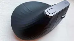 SOURIS LOGITECH MX VERTICAL ERGONOMIQUE LASER 4000 DPI 4 BTS