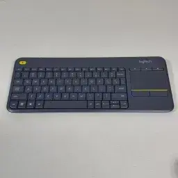 LOGITECH K400 Plus Clavier sans fil avec pavé tactile